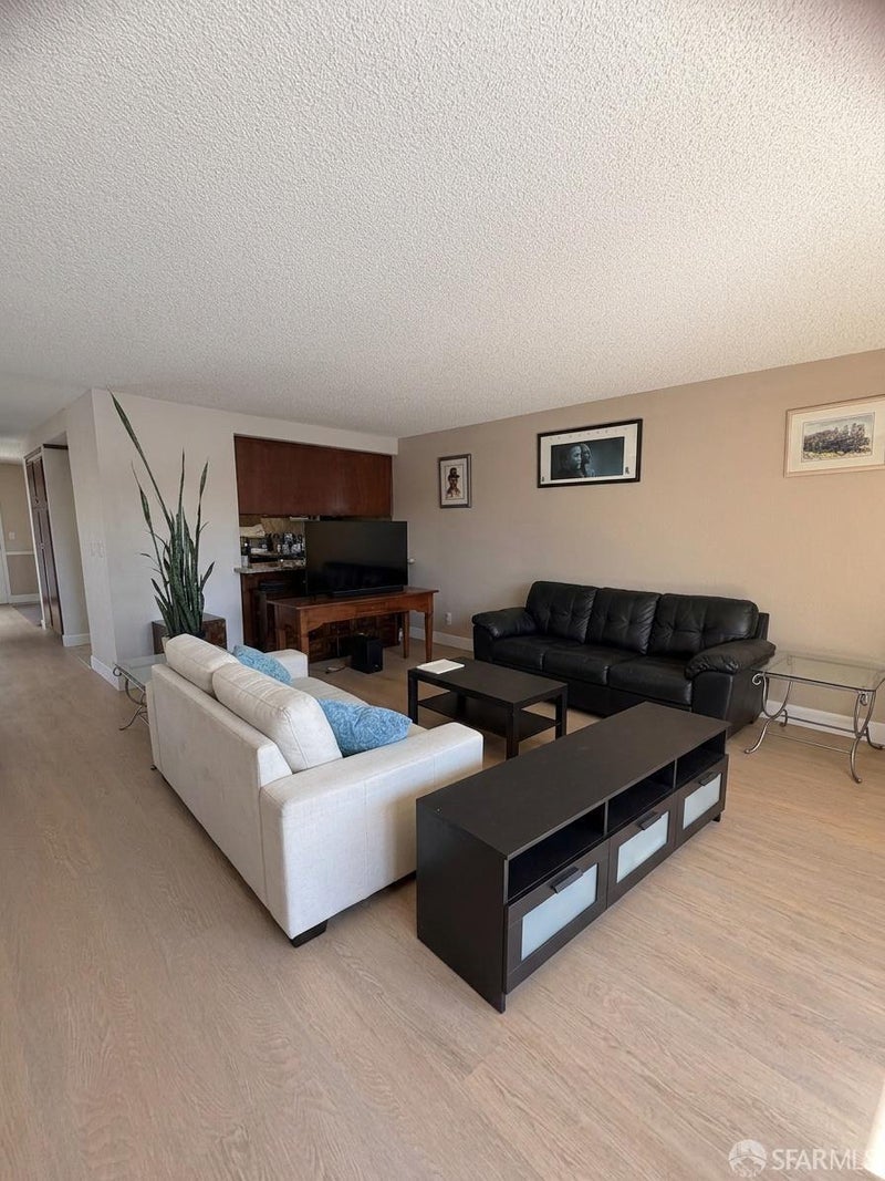 967 Shoal Drive