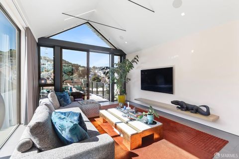 335 Diamond Street San Francisco CA 94114