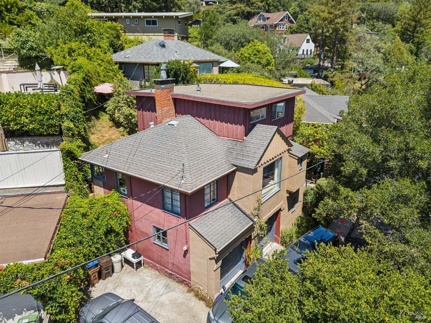 4 Bayview Avenue