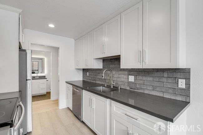 1000 Franklin Street 205