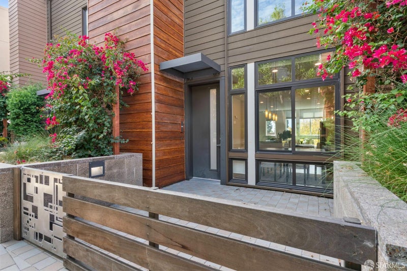 3768 Capitol Avenue 305B