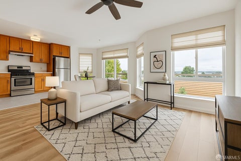 1688 Wallace Avenue Unit 304, San Francisco, CA 94124 - #: 425093127