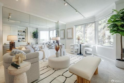 Photo of 111 Chestnut Street #502, San Francisco, CA 94111 (MLS # 425018474)