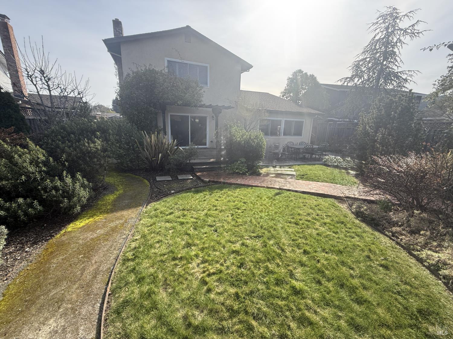 2142 Feliz Drive