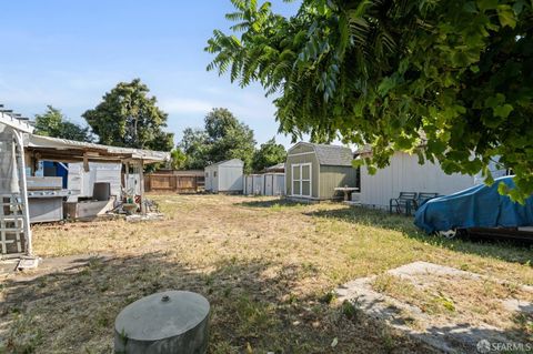 A home in East Palo Alto