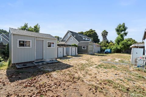 A home in East Palo Alto