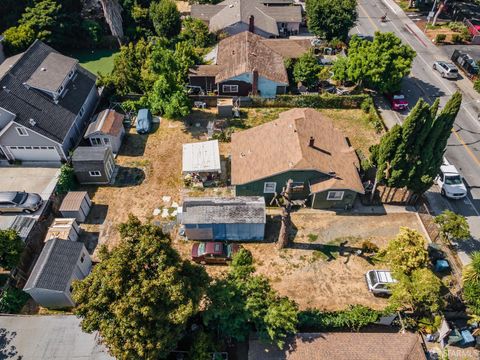 A home in East Palo Alto