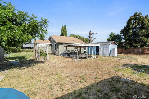 A home in East Palo Alto