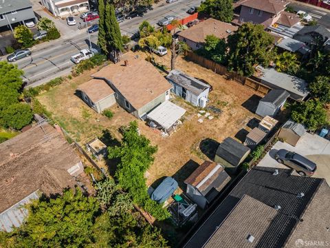 A home in East Palo Alto