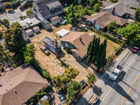 A home in East Palo Alto