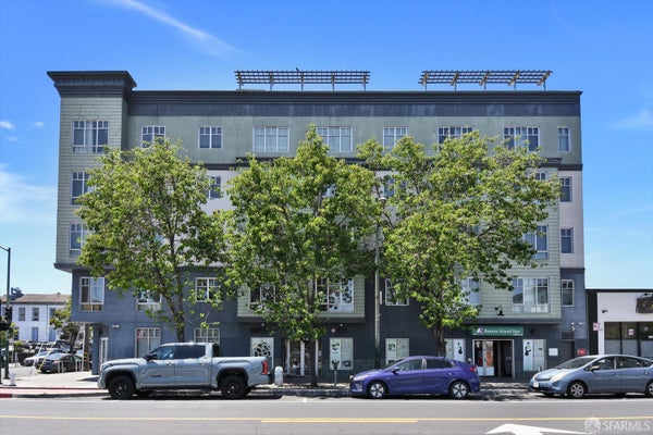 2407 TELEGRAPH AVE APT 504, OAKLAND, CA 94612 - Image 4acdc50a0a7b4cb67d1185d24750072b/3234434286