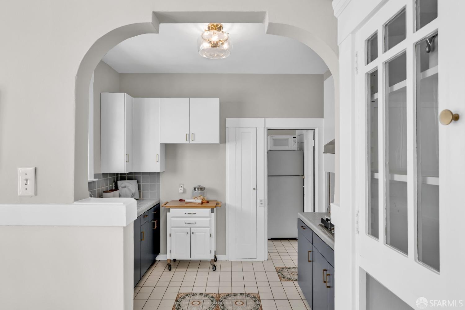 San Francisco, California 94127, United States, 3 Bedrooms Bedrooms, ,1 BathroomBathrooms,Residential,Pending,106369