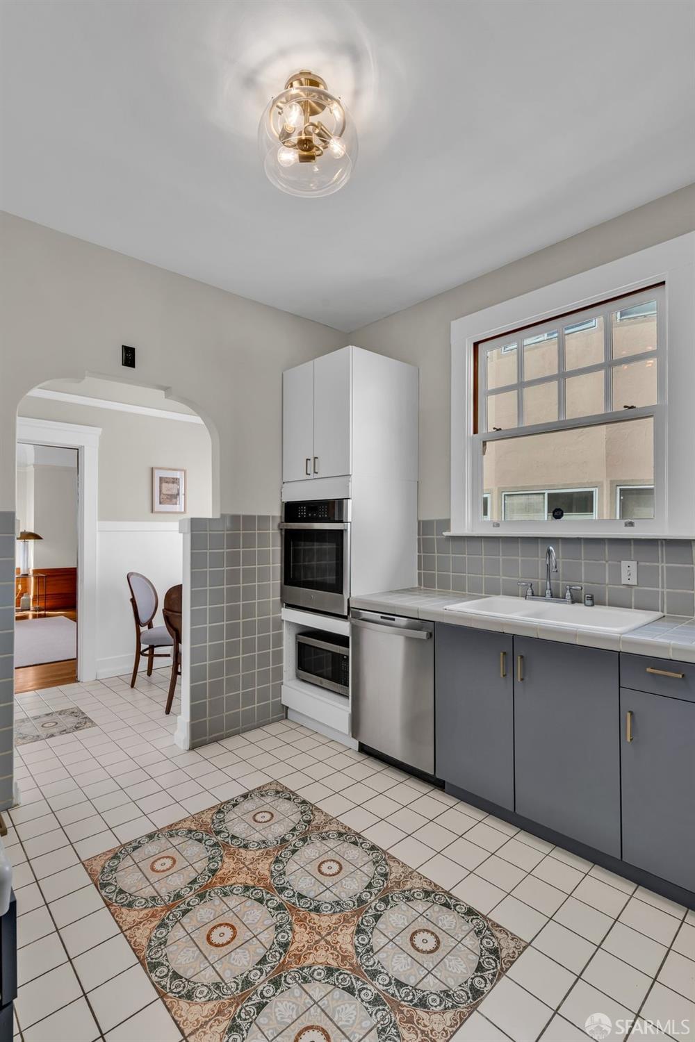 San Francisco, California 94127, United States, 3 Bedrooms Bedrooms, ,1 BathroomBathrooms,Residential,Pending,106369