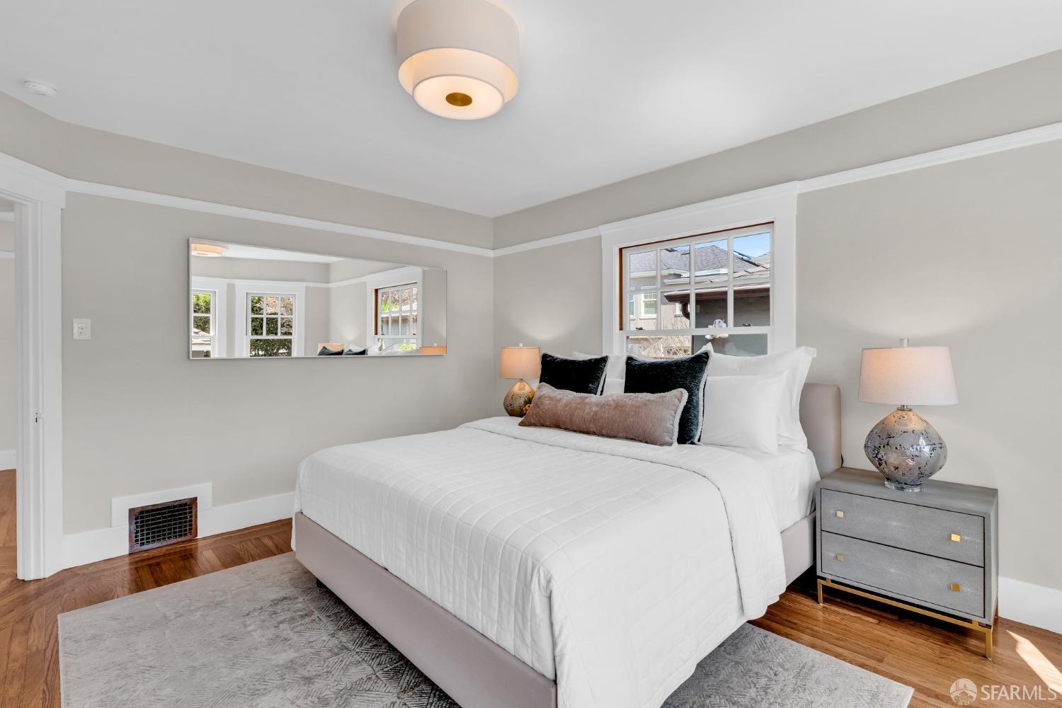 San Francisco, California 94127, United States, 3 Bedrooms Bedrooms, ,1 BathroomBathrooms,Residential,Pending,106369