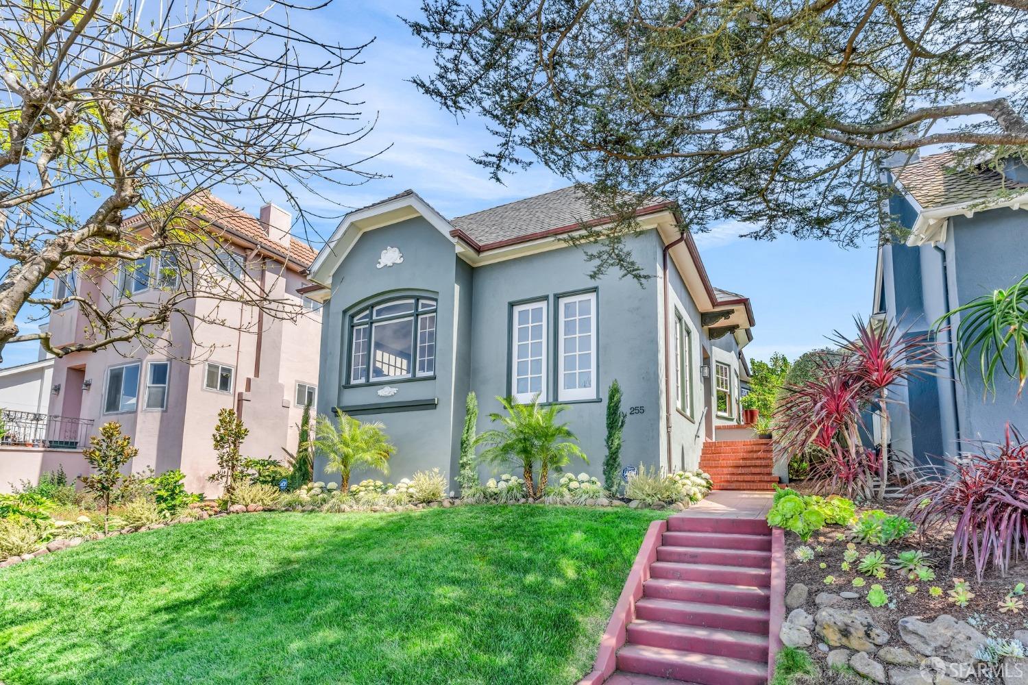 San Francisco, California 94127, United States, 3 Bedrooms Bedrooms, ,1 BathroomBathrooms,Residential,Pending,106369 San Francisco, California 94127, United States, 3 Bedrooms Bedrooms, ,1 BathroomBathrooms,Residential,Pending,106369