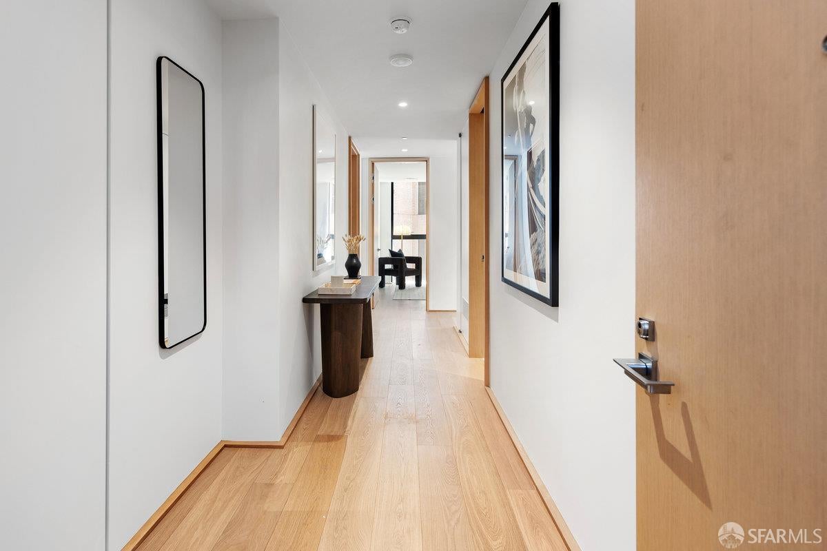 1 Steuart Lane 1704, San Francisco CA 94105