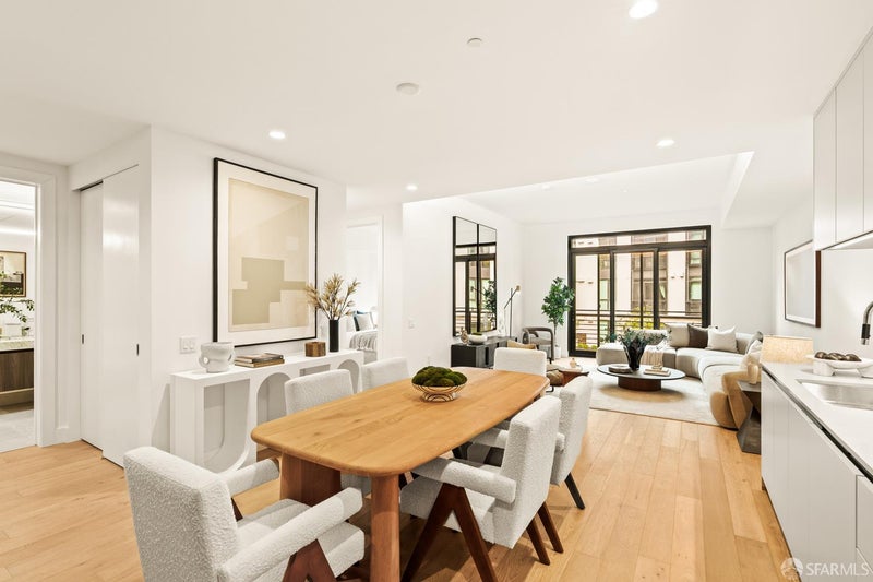 1 Bristol Court 205