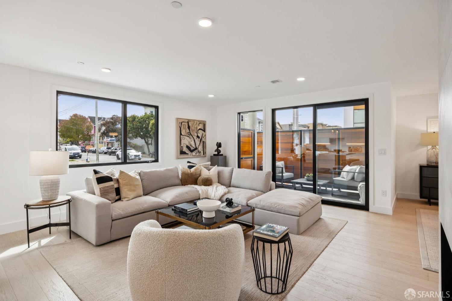 4135 California Street 1