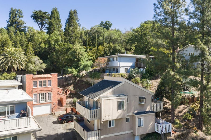 250 Red Hill Avenue