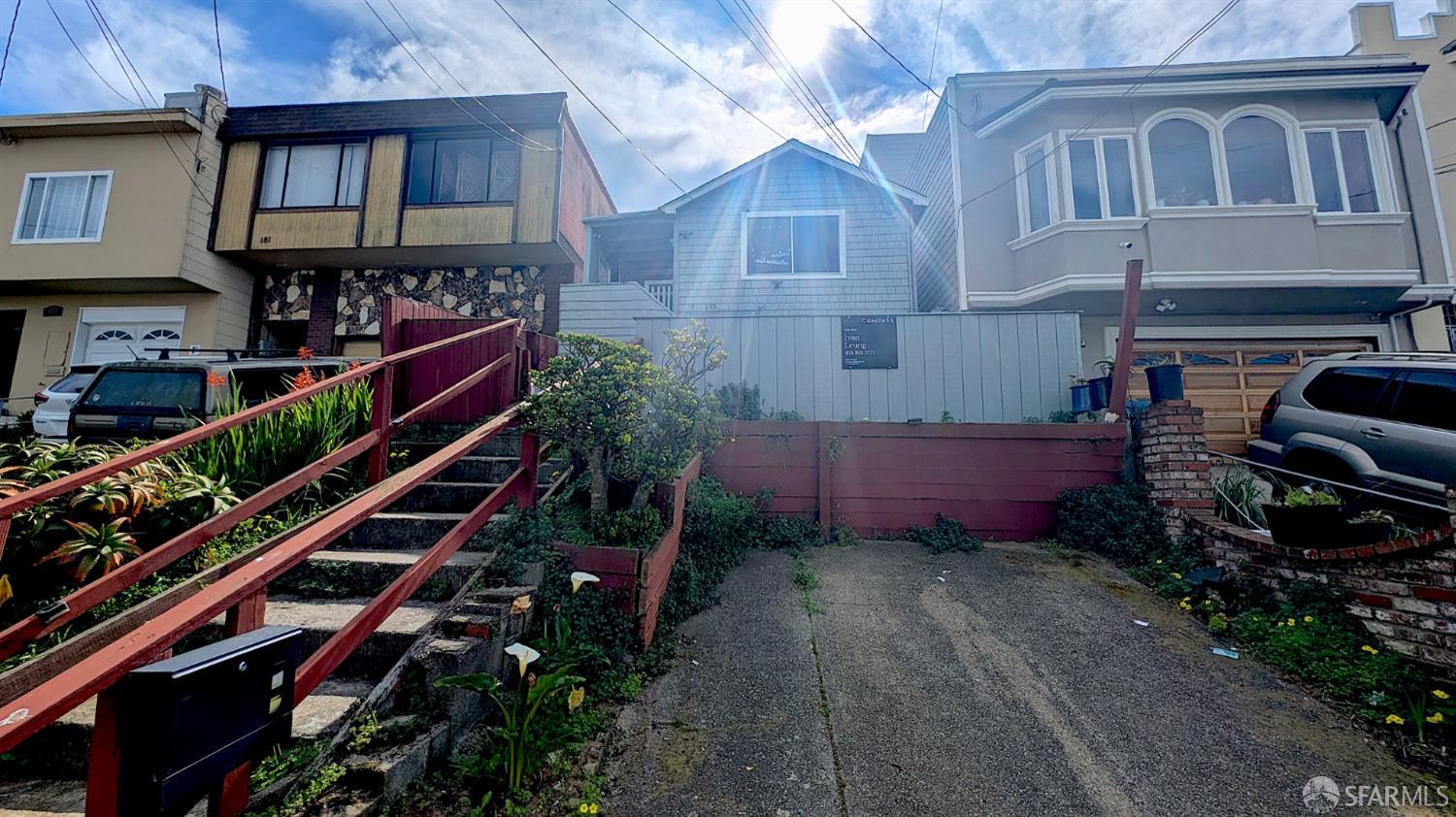 MLS: 426129079