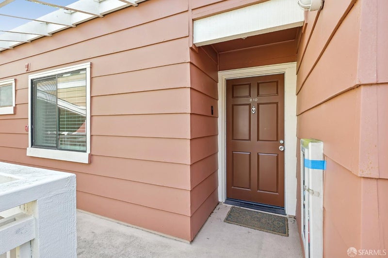 810 Red Leaf Court