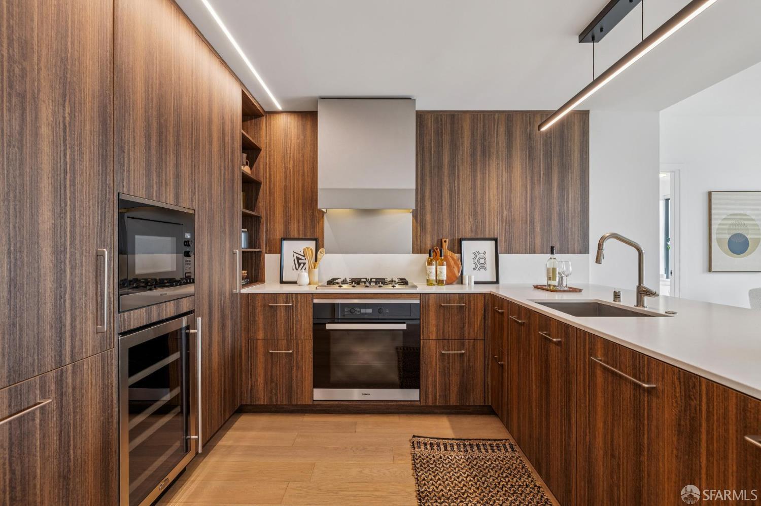 280 Spear Street 10D