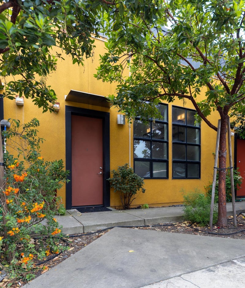 1510 32nd Street 2