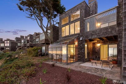 274 Beachview Avenue 16 Pacifica CA 94044