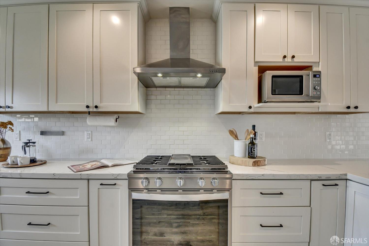 San Francisco, California 94122, United States, 4 Bedrooms Bedrooms, ,2 BathroomsBathrooms,Residential,Active,102967