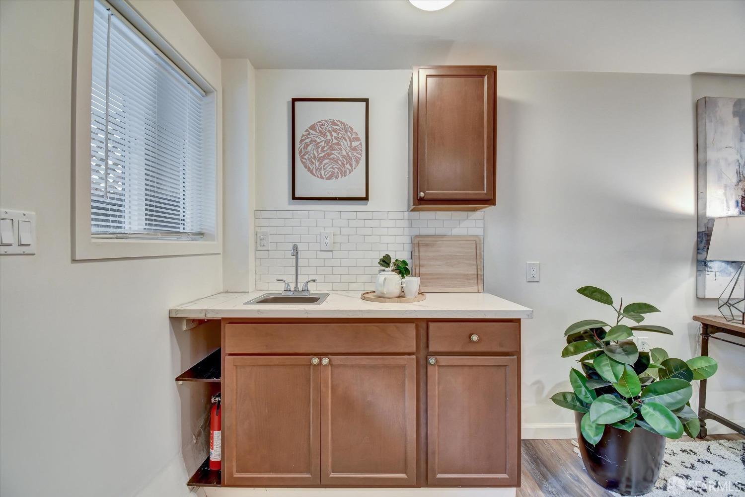 San Francisco, California 94122, United States, 4 Bedrooms Bedrooms, ,2 BathroomsBathrooms,Residential,Active,102967