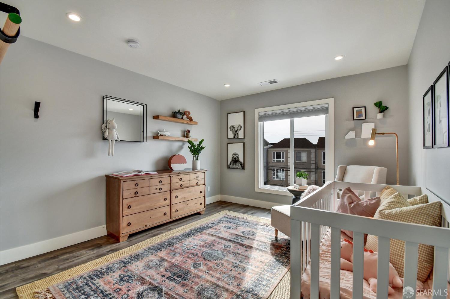 San Francisco, California 94122, United States, 4 Bedrooms Bedrooms, ,2 BathroomsBathrooms,Residential,Active,102967