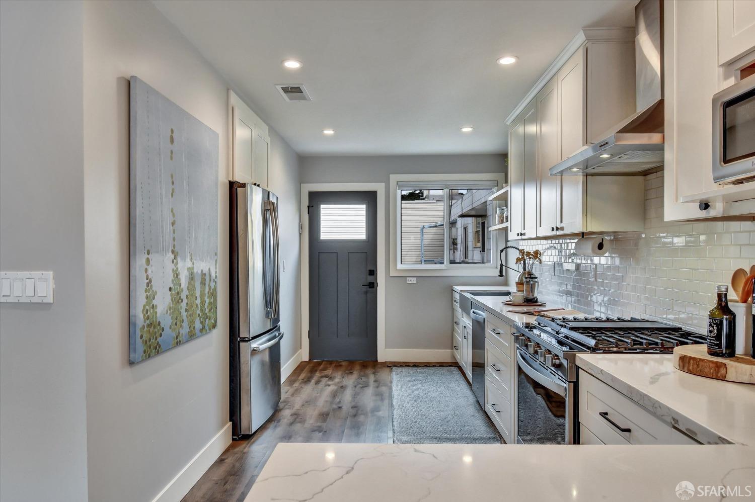 San Francisco, California 94122, United States, 4 Bedrooms Bedrooms, ,2 BathroomsBathrooms,Residential,Active,102967