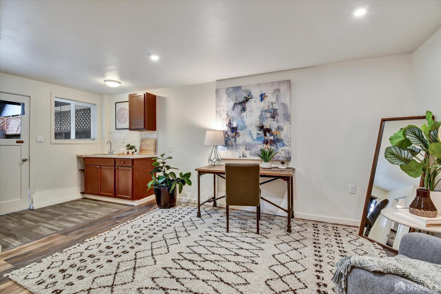 San Francisco, California 94122, United States, 4 Bedrooms Bedrooms, ,2 BathroomsBathrooms,Residential,Active,102967