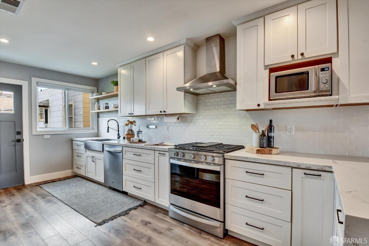 San Francisco, California 94122, United States, 4 Bedrooms Bedrooms, ,2 BathroomsBathrooms,Residential,Active,102967