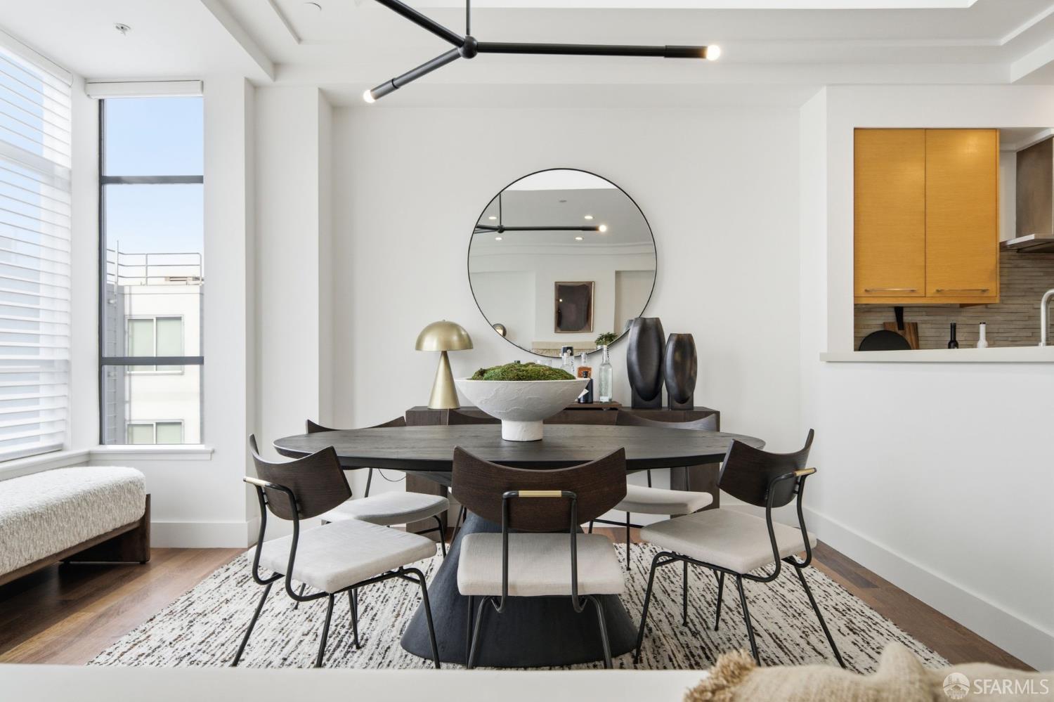 420 Bay Street B