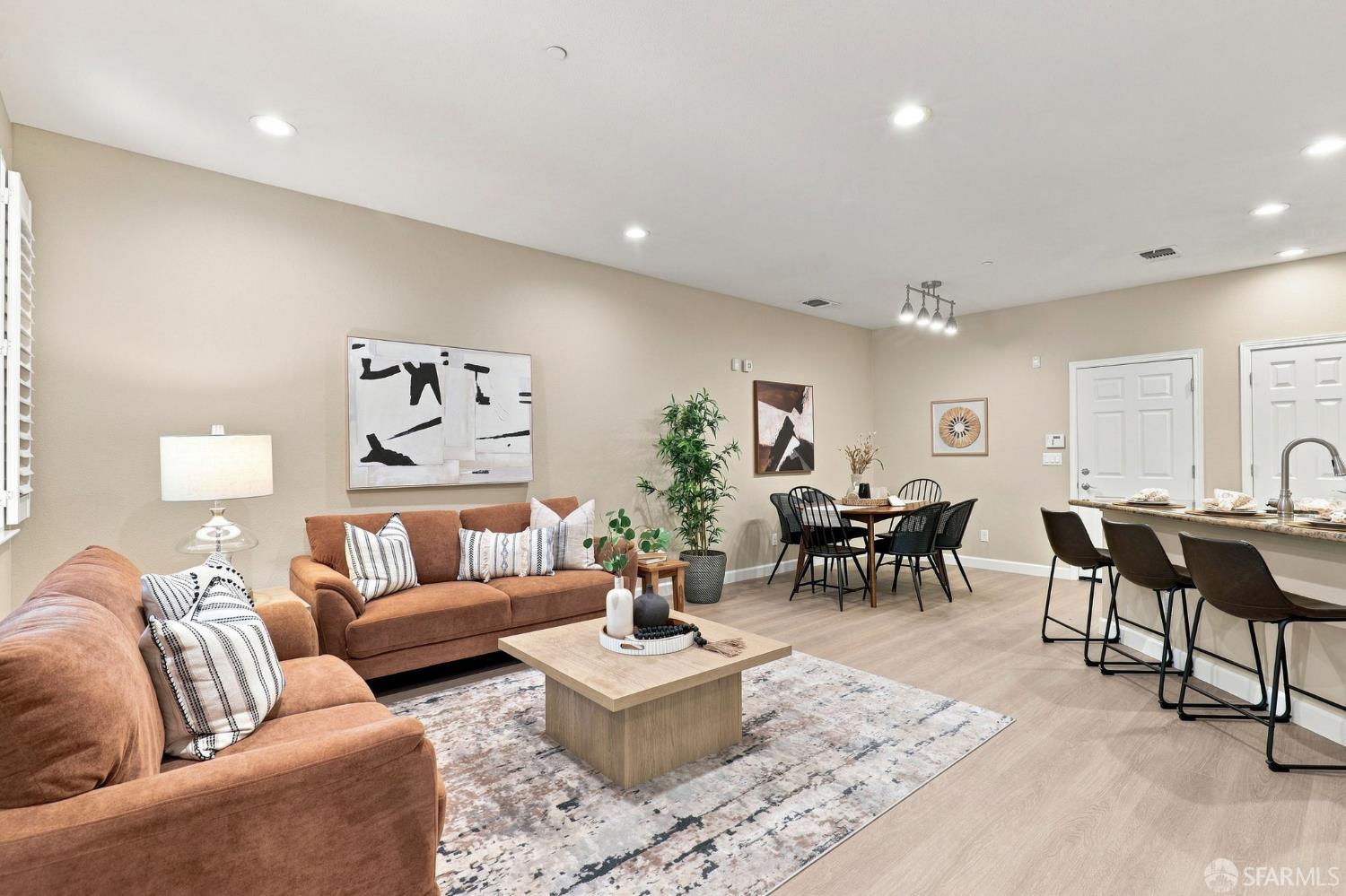 2541 Oak Road