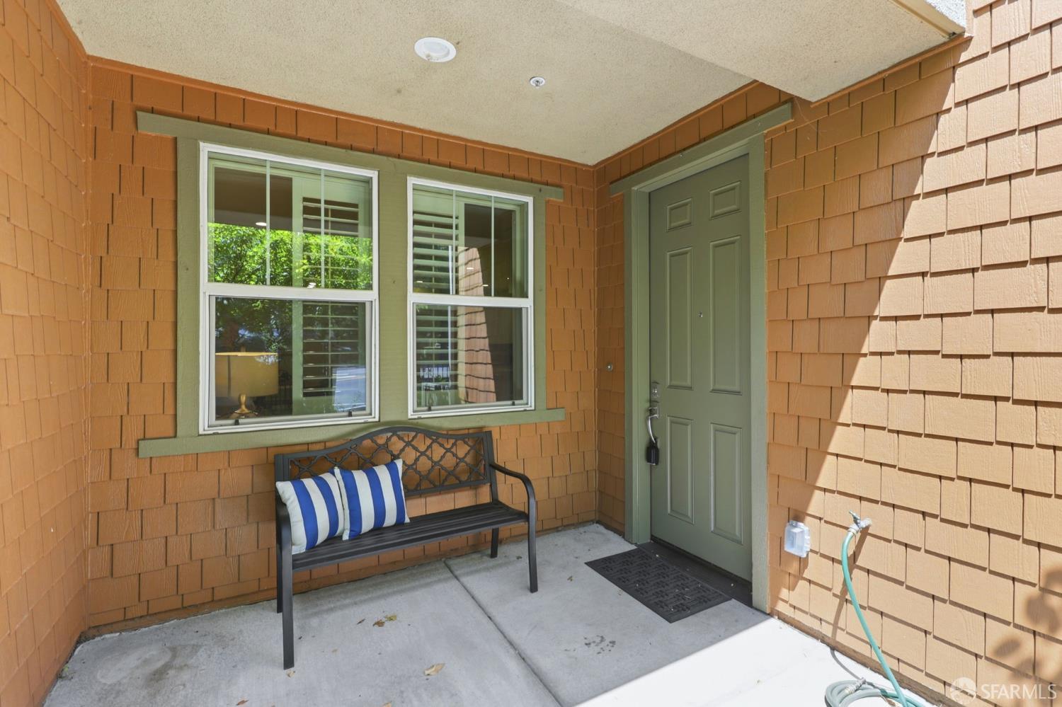 2541 Oak Road