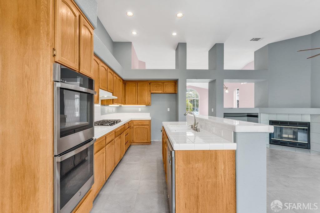 Antioch, California 94531, United States, 3 Bedrooms Bedrooms, ,2 BathroomsBathrooms,Residential,Pending,110856