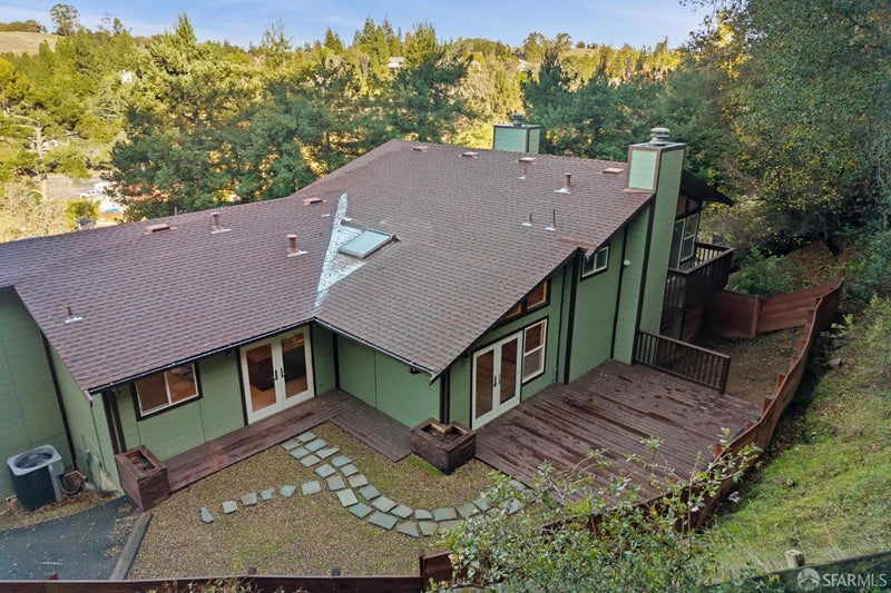 305 Lindsey Drive