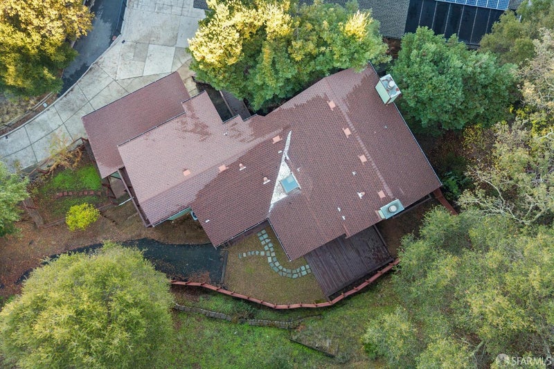 305 Lindsey Drive