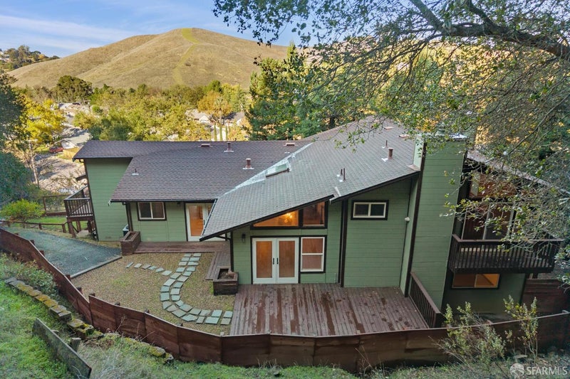 305 Lindsey Drive