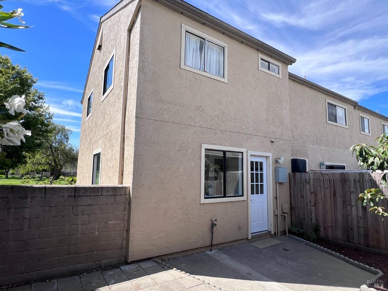 460 Vista Del Mar