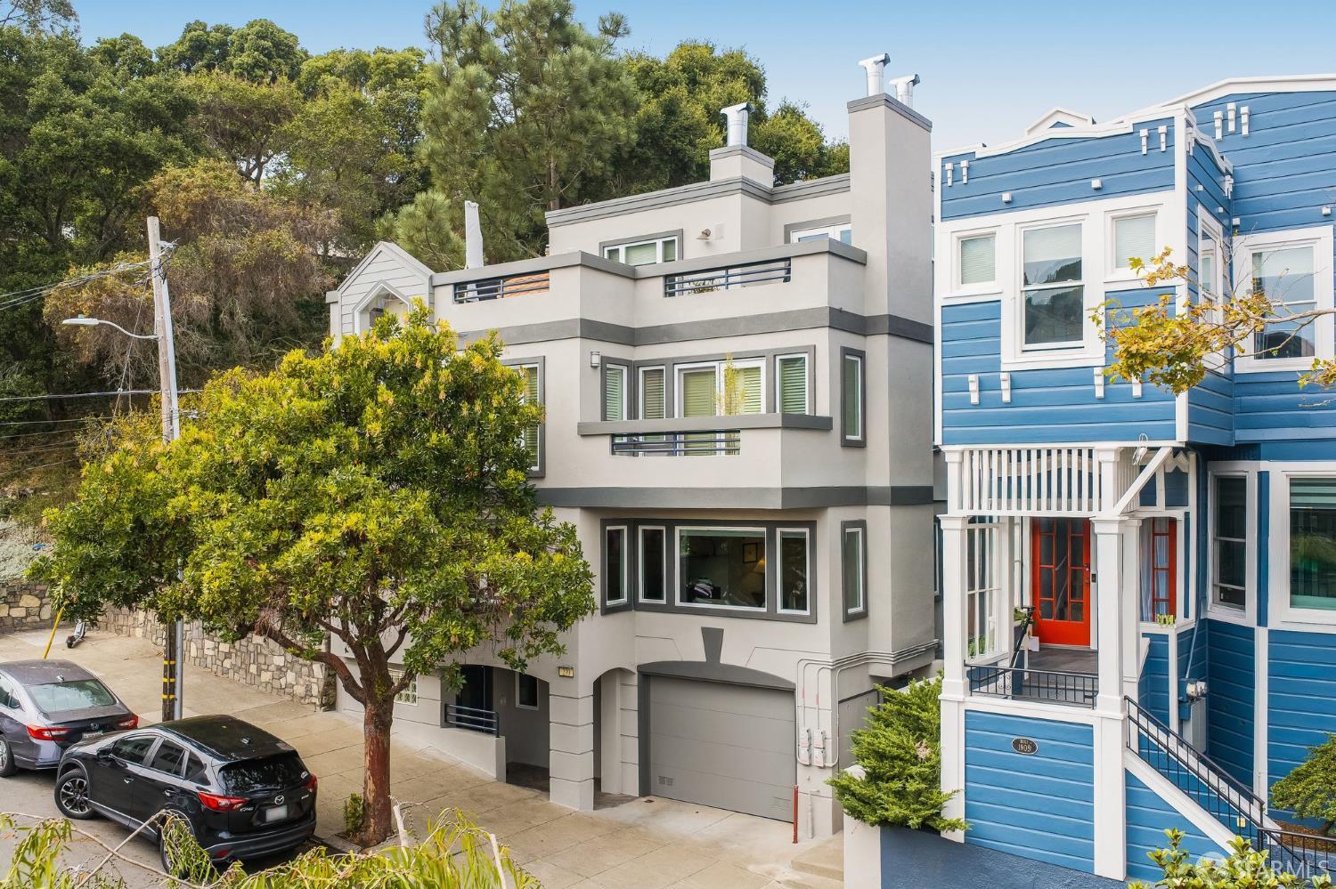 270 Henry Street 101