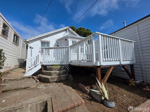 130 Caine Avenue, San Francisco, CA 94112 - #: 426143714