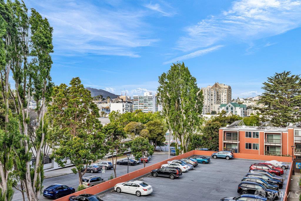 San Francisco, California 94115, United States, 2 Bedrooms Bedrooms, ,1 BathroomBathrooms,Residential,Active,141749