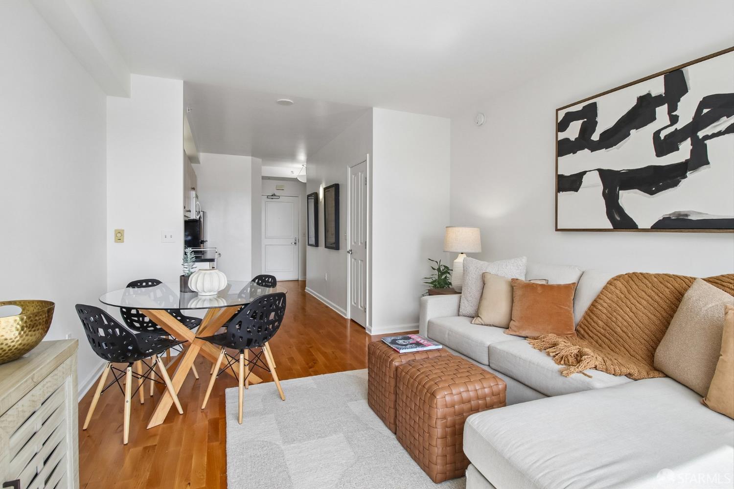 140 South Van Ness Avenue 724