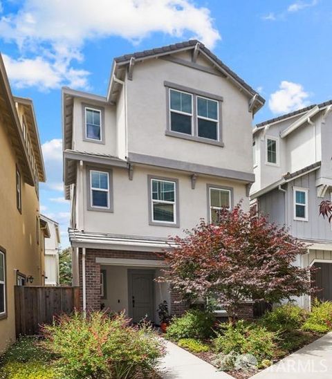 Property photo of 24105 Amaranth Loop, Hayward, CA 94541