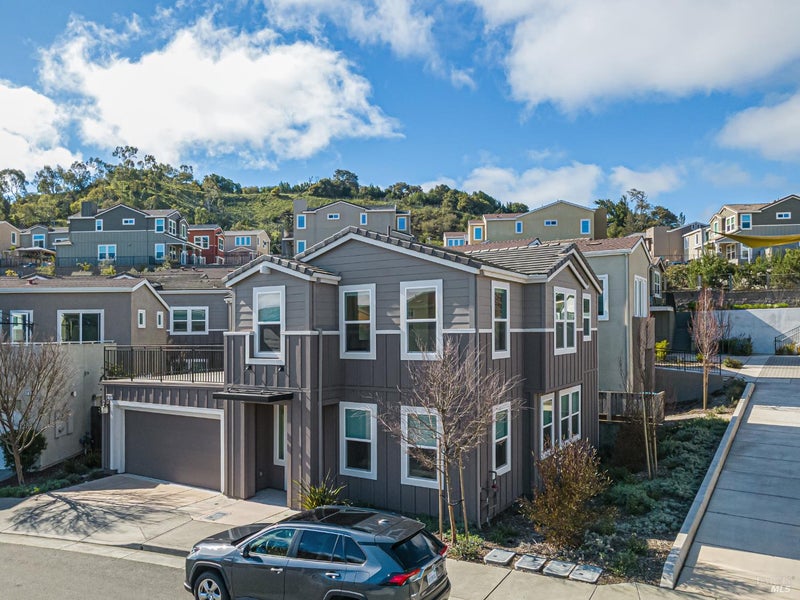 585 Sapphire Street