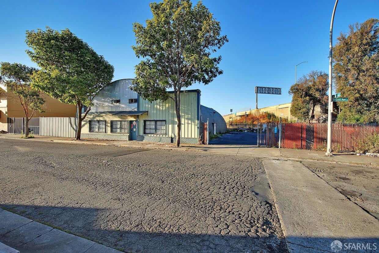 4800 Bissell Avenue
