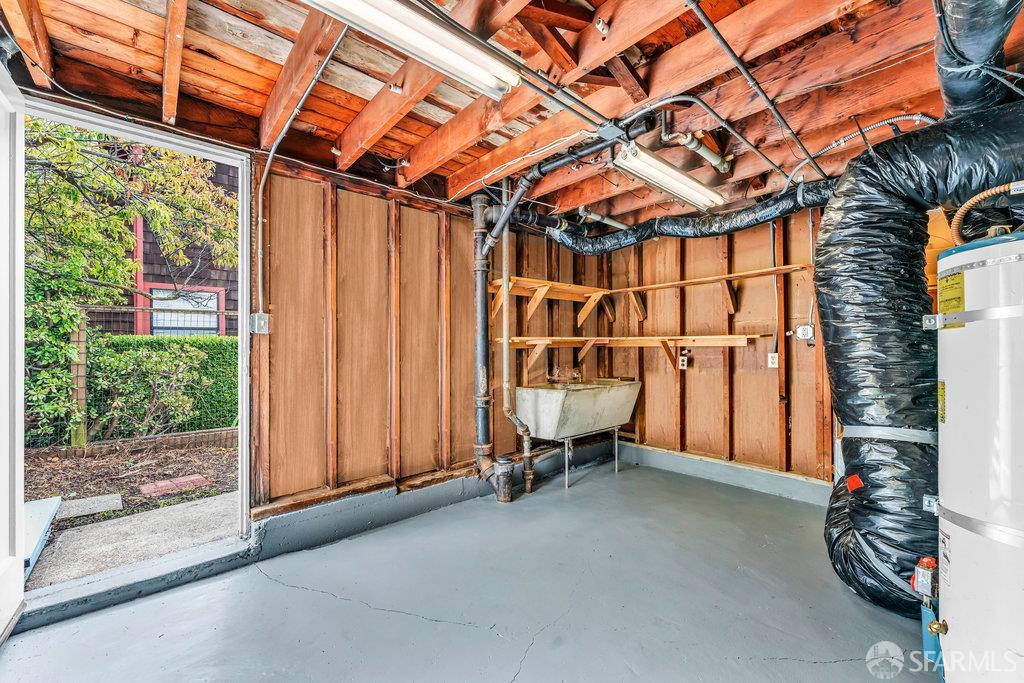 El Cerrito, California 94530, United States, 2 Bedrooms Bedrooms, ,1 BathroomBathrooms,Residential,Active,237082